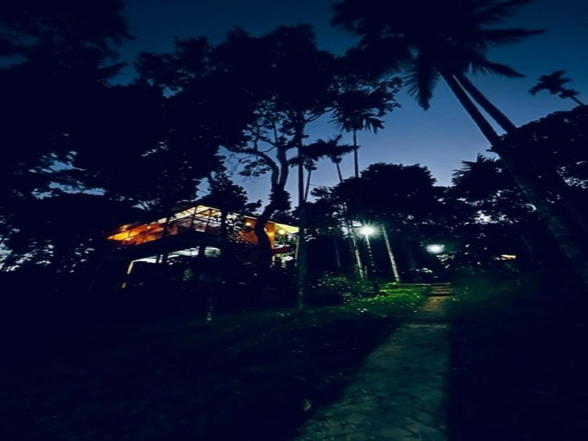 Kuruva Shoreline Wayanad Chegat ภายนอก รูปภาพ